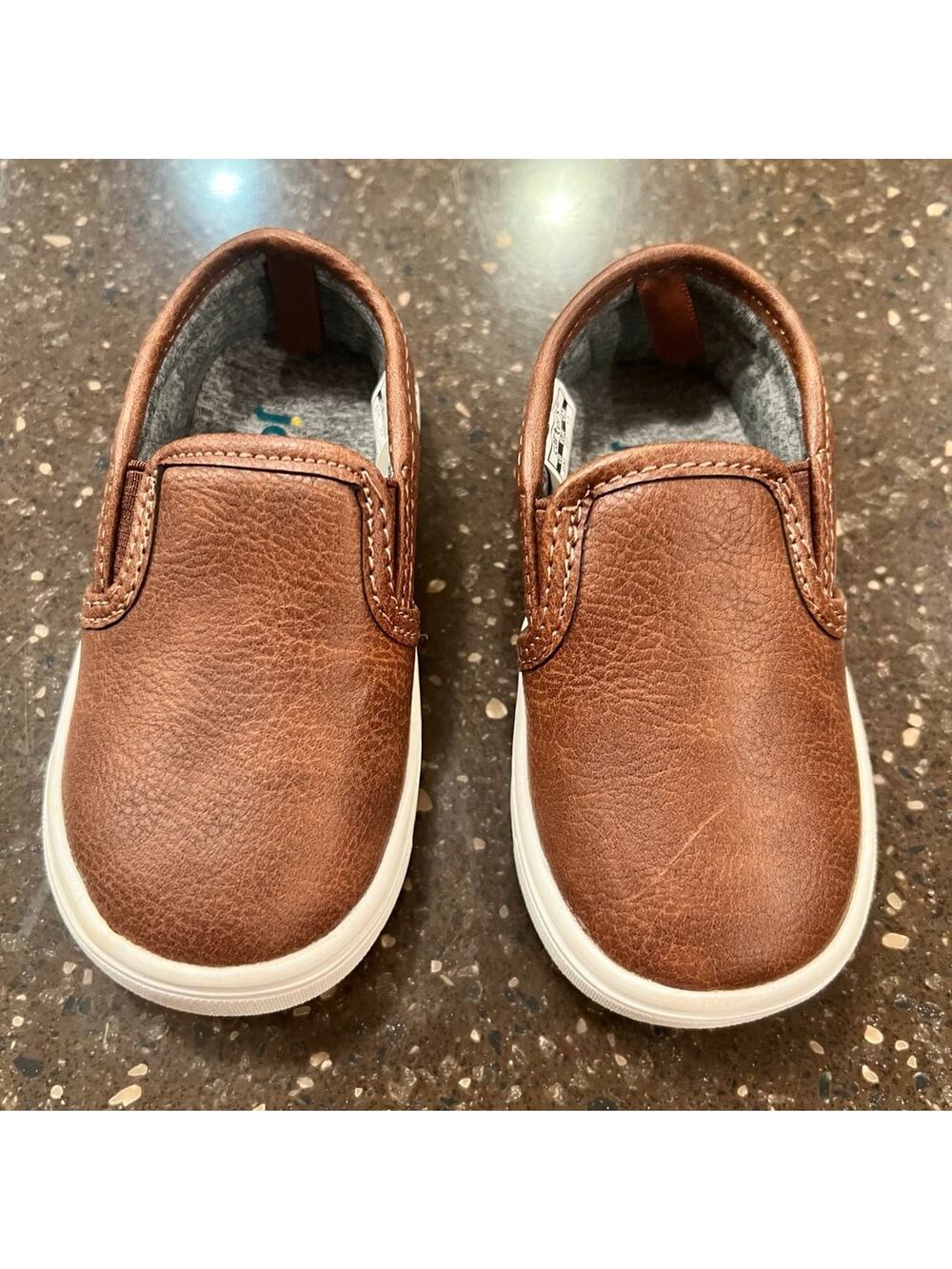 Carters Ricky slip ons size 6 Toddler brown boat shoes kids
